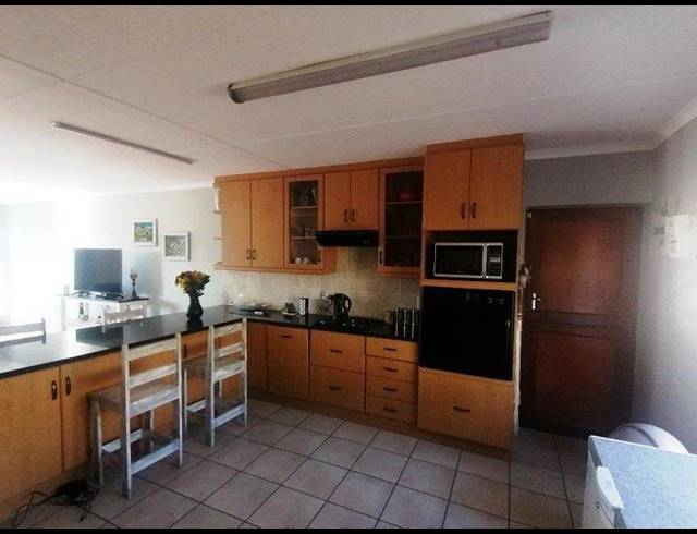 3 BEDROOM HOUSE FOR SALE IN ISLAND VIEW